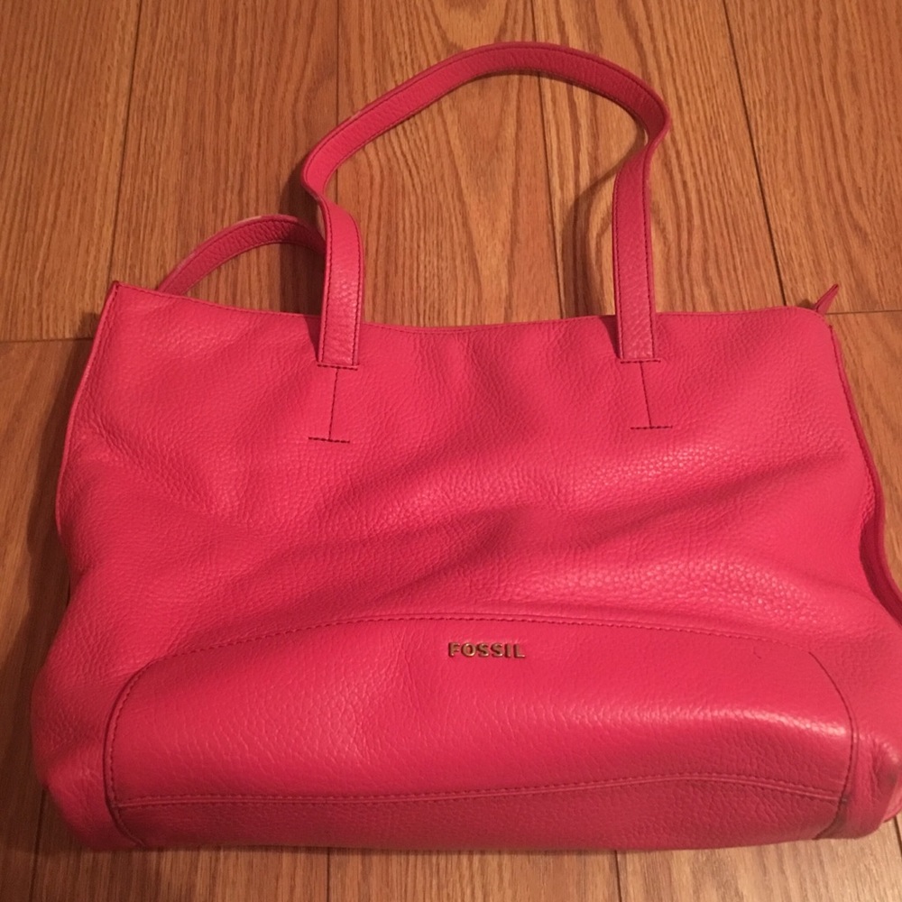 Fossil tote